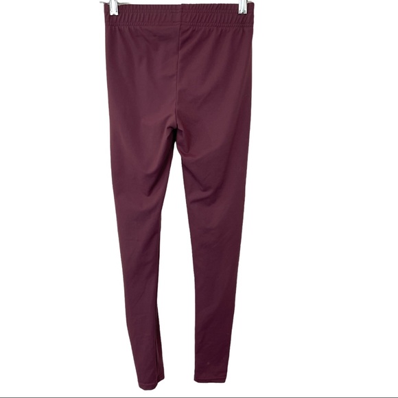 🥑5/$25 Gymshark Core Leggings winter berry color sz XS - Picture 2 of 6